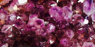 Ile kosztuje szlifowanie płytek pod kątem 45 stopni?