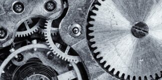 Ile waży silnik 75 kW?