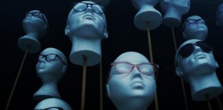 Czy zwykła pianka można kleić styropian?